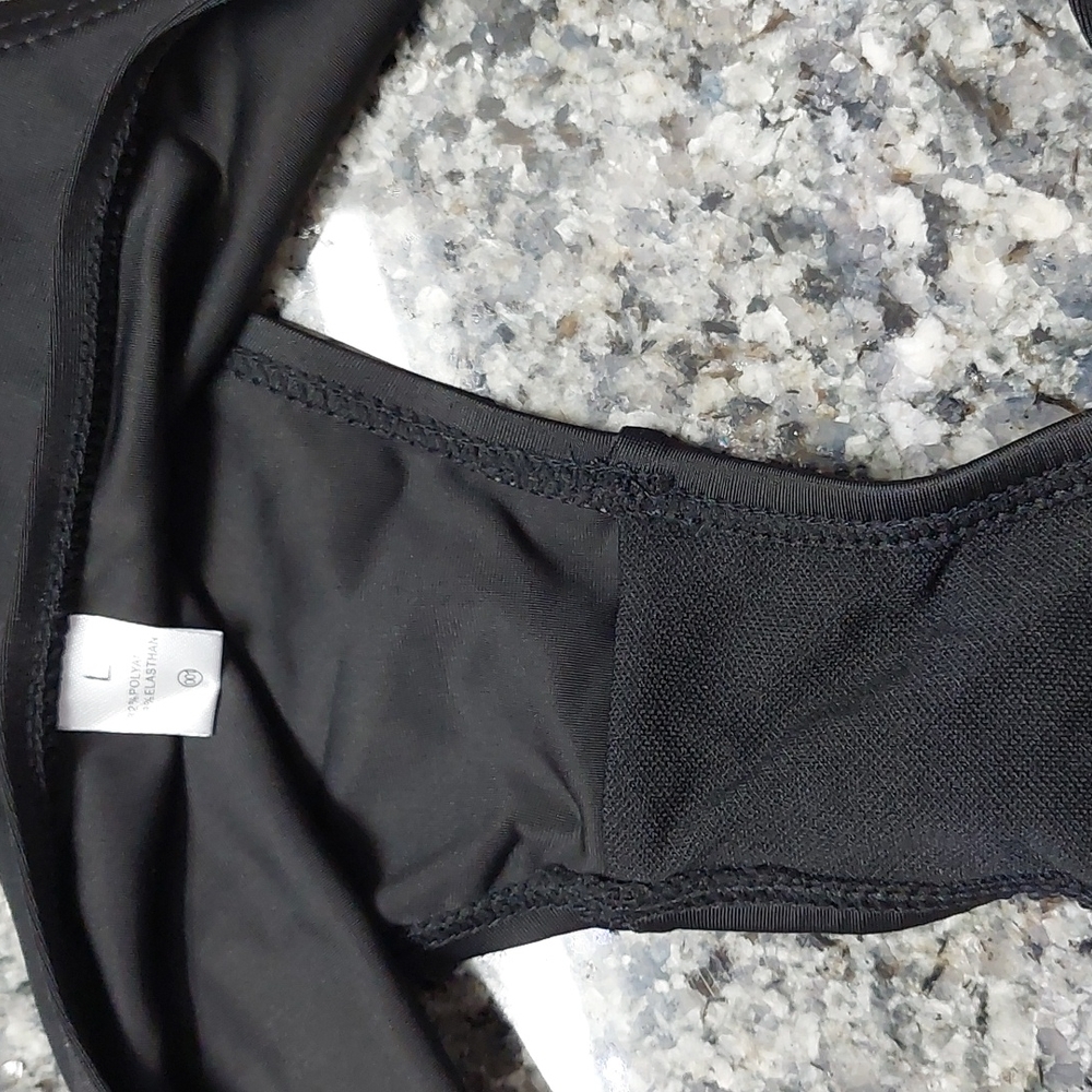 Embroidered Ruffle Bikini - Picture 5 of 9